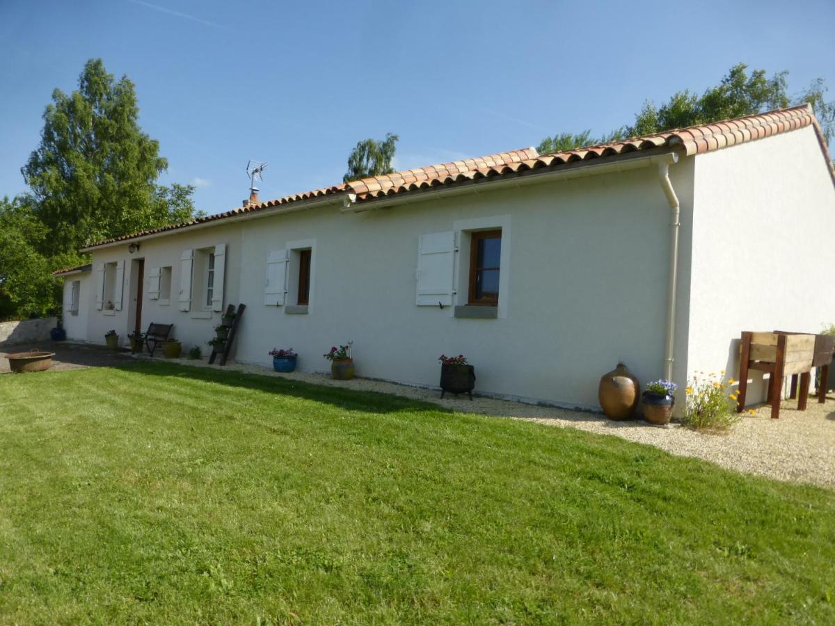 Chez Kate Bed & Breakfast Charroux  Exterior foto